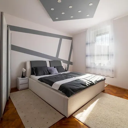 Ro-Land Vendeghaz Apartment Miskolc Exterior photo