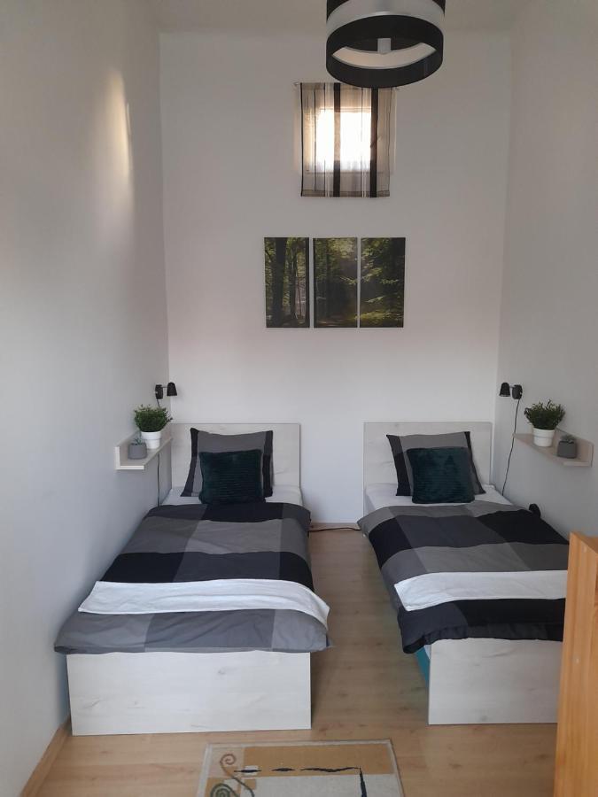Ro-land Vendeghaz Apartment Miskolc
